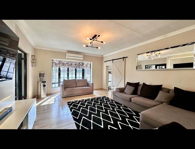 5 BEDROOM PROPERTY TO RENT IN LONEHILL